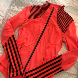 Lululemon neon orange women’s zip up jacket size 4